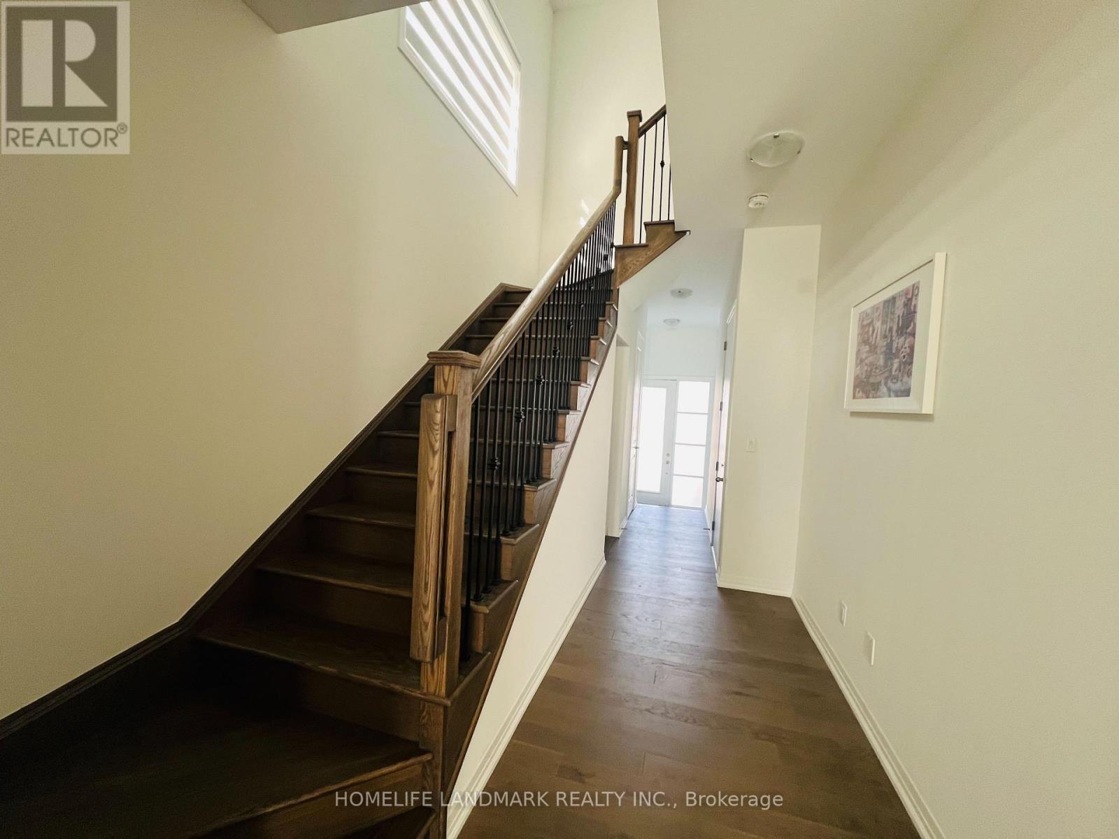 147 Markview Road, Whitchurch-Stouffville, Ontario  L4A 5B2 - Photo 6 - N12496876