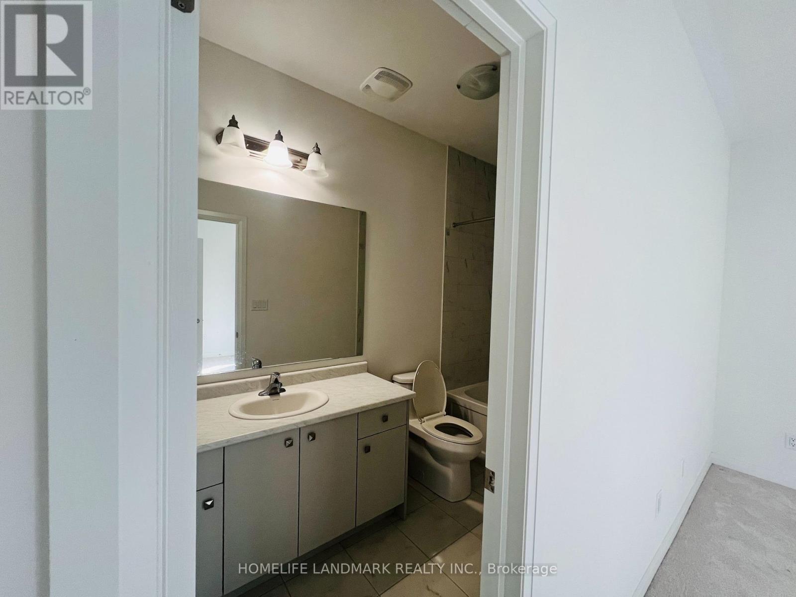 147 Markview Road, Whitchurch-Stouffville, Ontario  L4A 5B2 - Photo 8 - N12496876