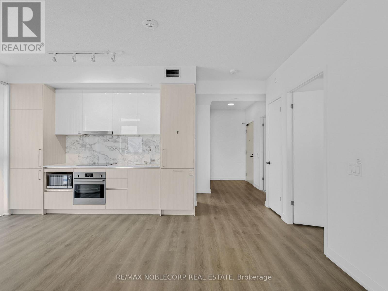 5012 - 225 Commerce Street, Vaughan, Ontario  L4K 0R1 - Photo 13 - N12496896