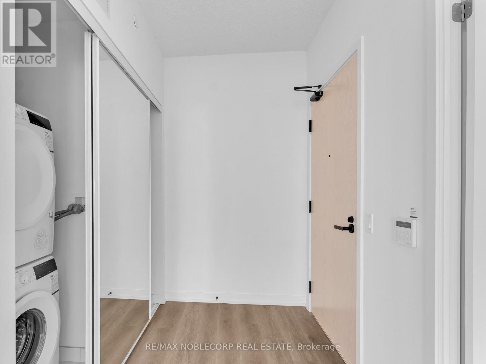 5012 - 225 Commerce Street, Vaughan, Ontario  L4K 0R1 - Photo 8 - N12496896