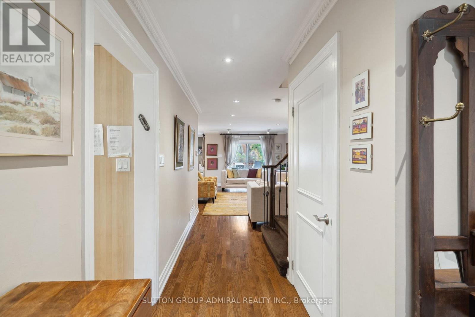 24 Patrice Crescent, Vaughan, Ontario  L4J 4Y8 - Photo 4 - N12496950