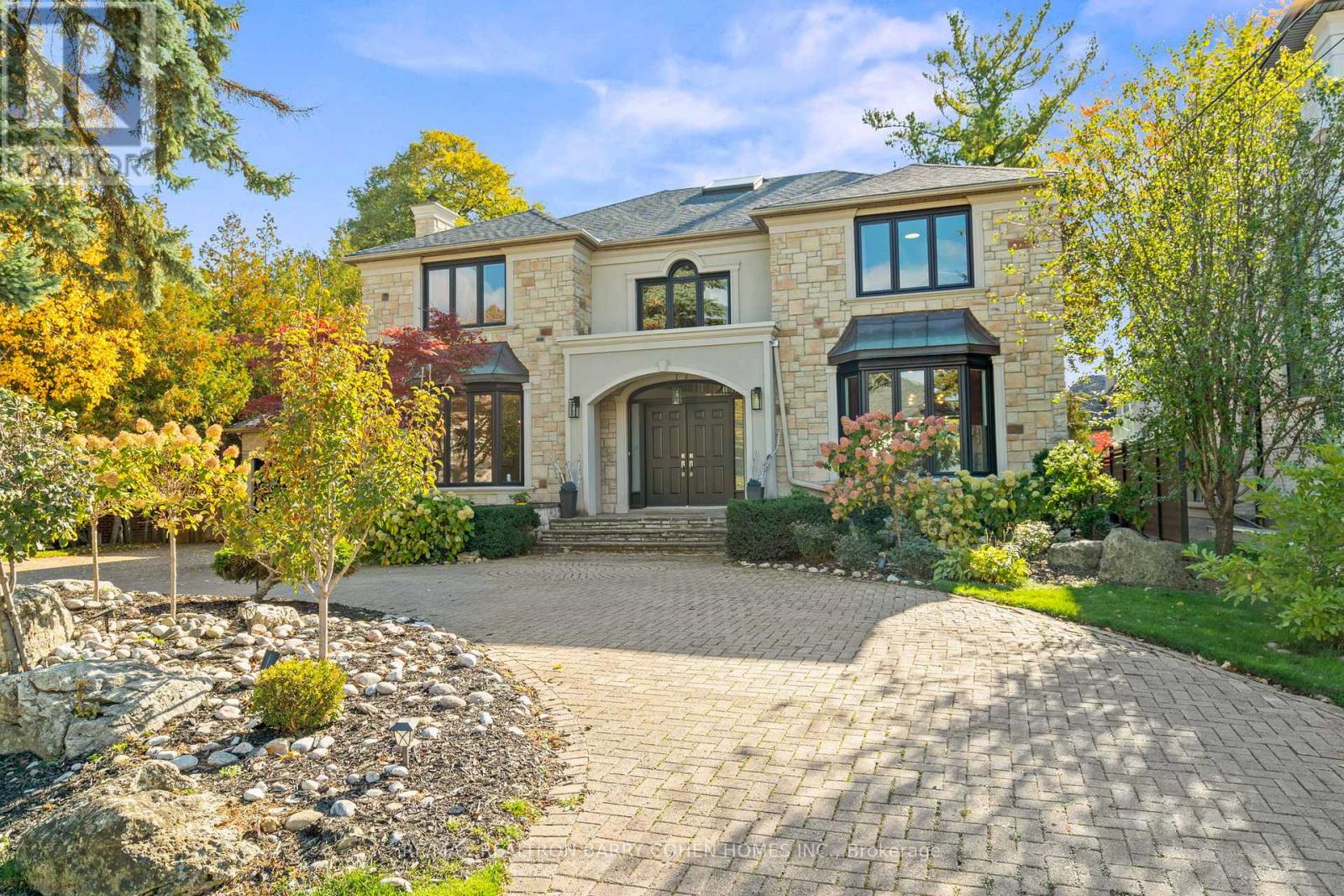 151 HIGHLAND CRESCENT, Toronto, Ontario