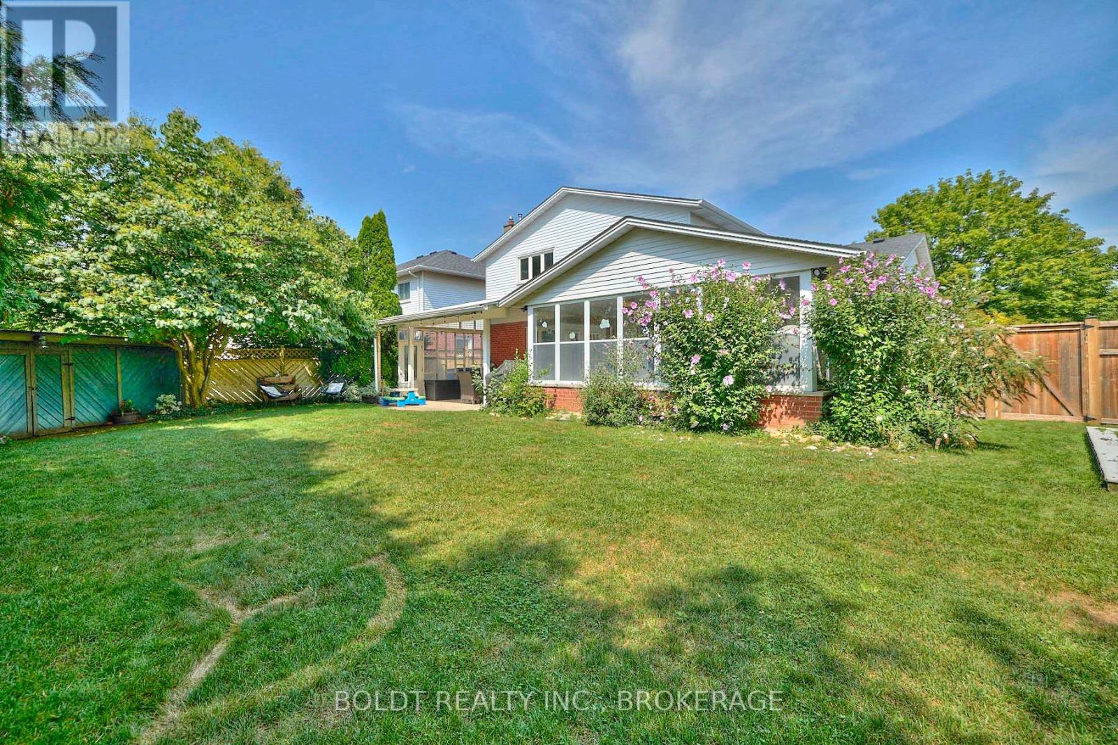 41 Farmington Drive, St. Catharines, Ontario  L2S 3G1 - Photo 13 - X12497034
