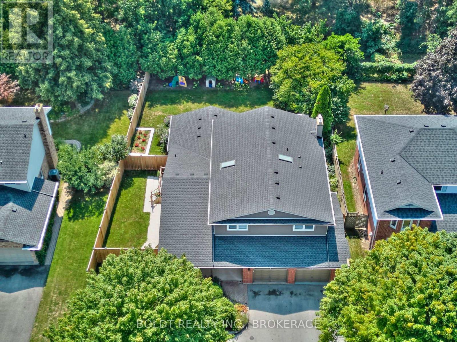 41 Farmington Drive, St. Catharines, Ontario  L2S 3G1 - Photo 16 - X12497034