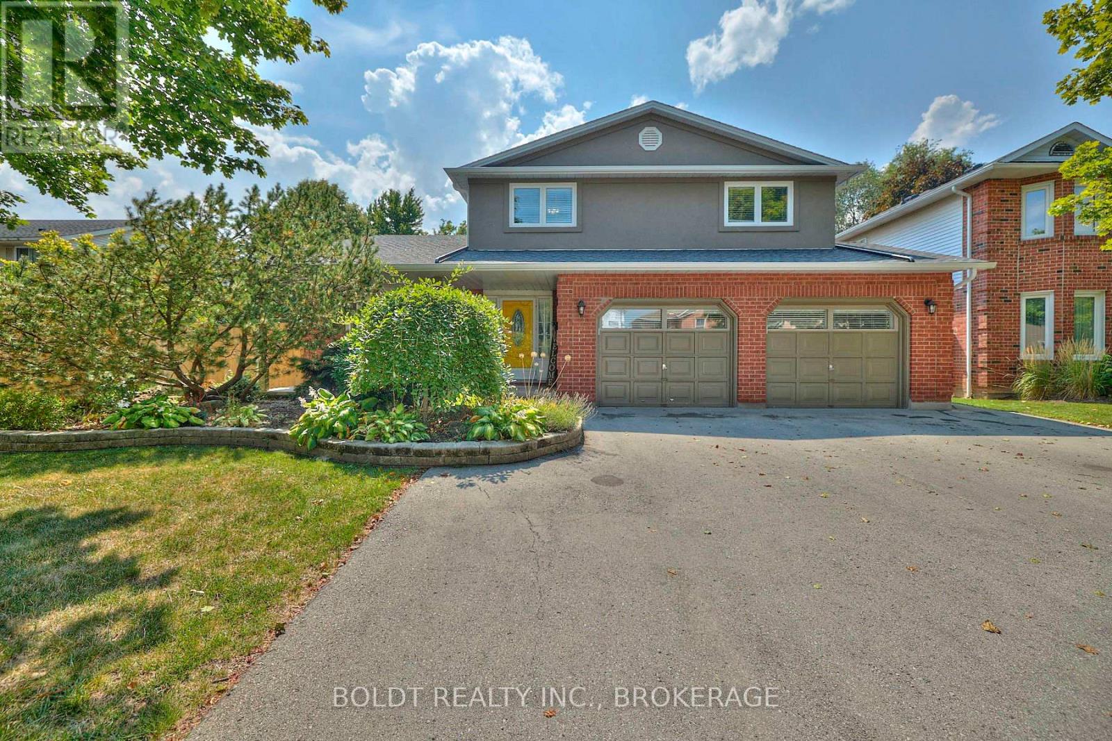 41 Farmington Drive, St. Catharines, Ontario  L2S 3G1 - Photo 2 - X12497034