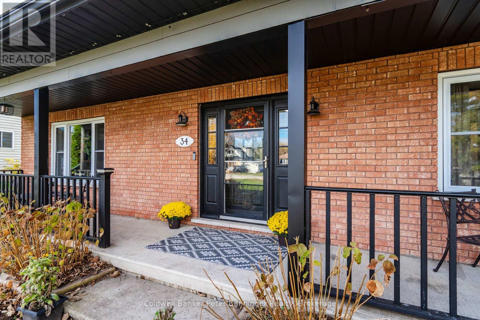 34 Ash Street, Tay, Ontario  L0K 2C0 - Photo 2 - S12496986