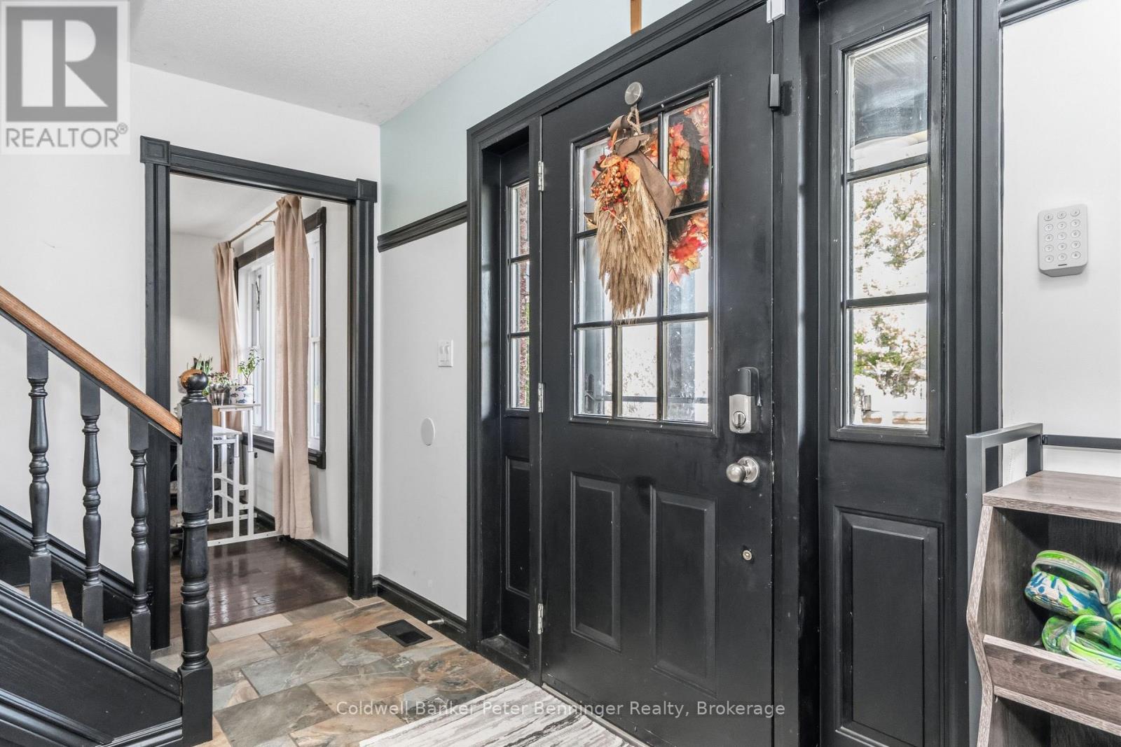 34 Ash Street, Tay, Ontario  L0K 2C0 - Photo 3 - S12496986