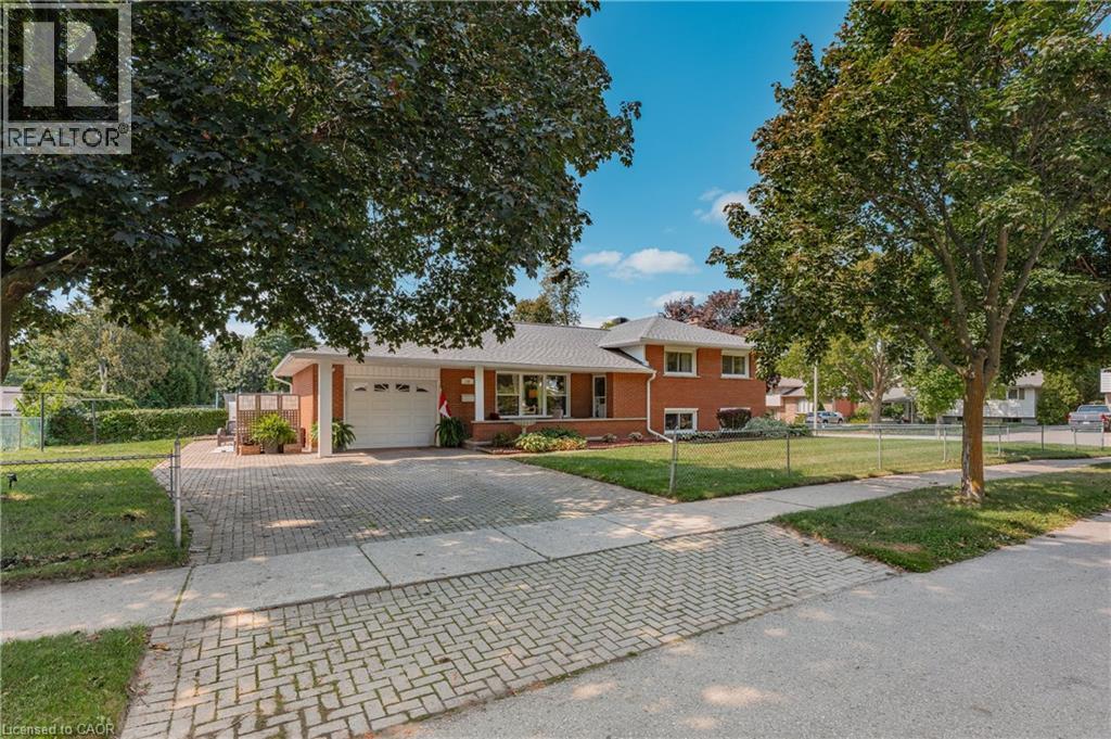 10 INLET Avenue, Kitchener, Ontario