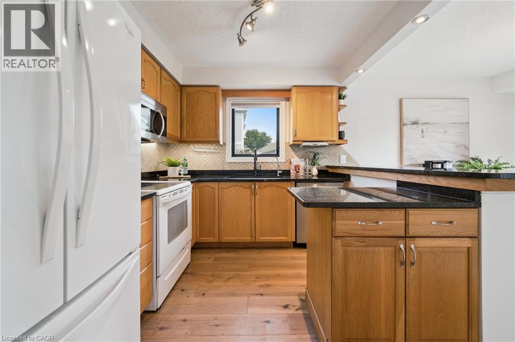 313 Millburn Boulevard, Fergus, Ontario  N1M 3S3 - Photo 10 - 40784675