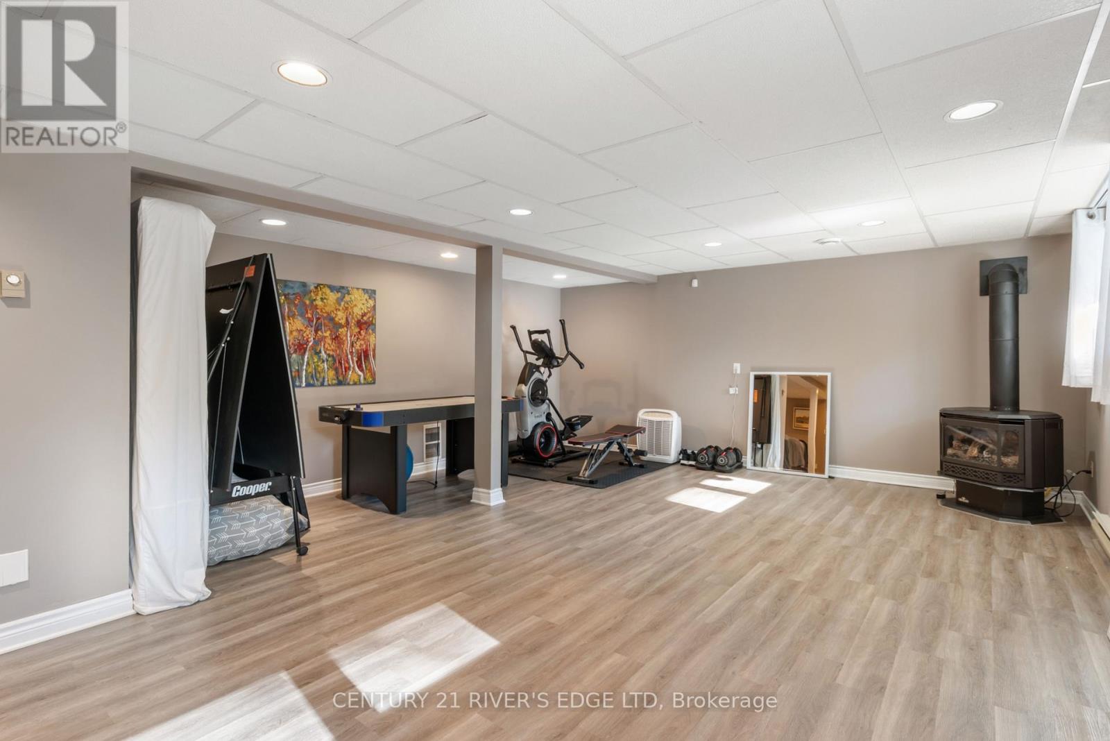 386 Old River Road, Front Of Yonge, Ontario  K0E 1R0 - Photo 34 - X12497018