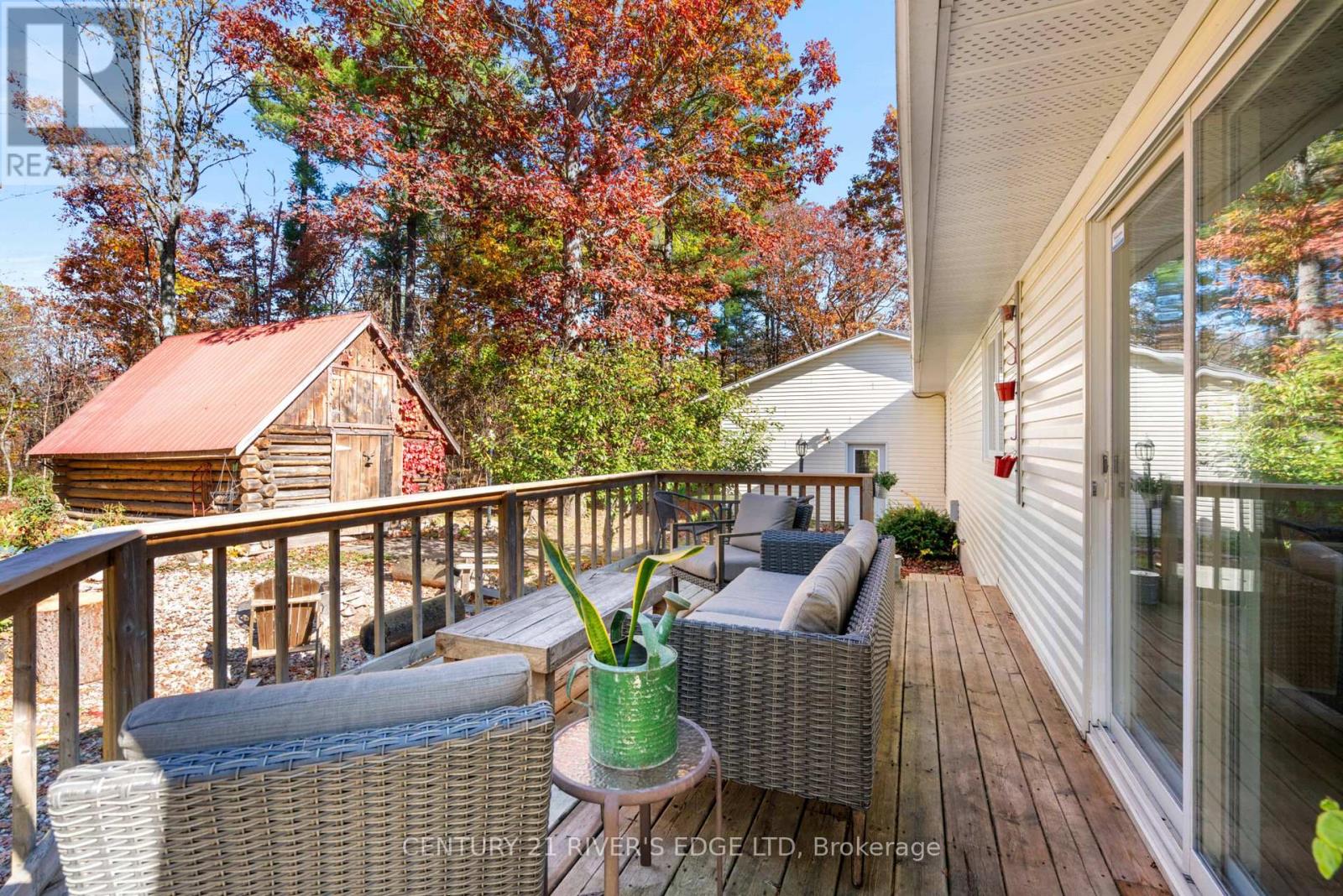 386 Old River Road, Front Of Yonge, Ontario  K0E 1R0 - Photo 8 - X12497018