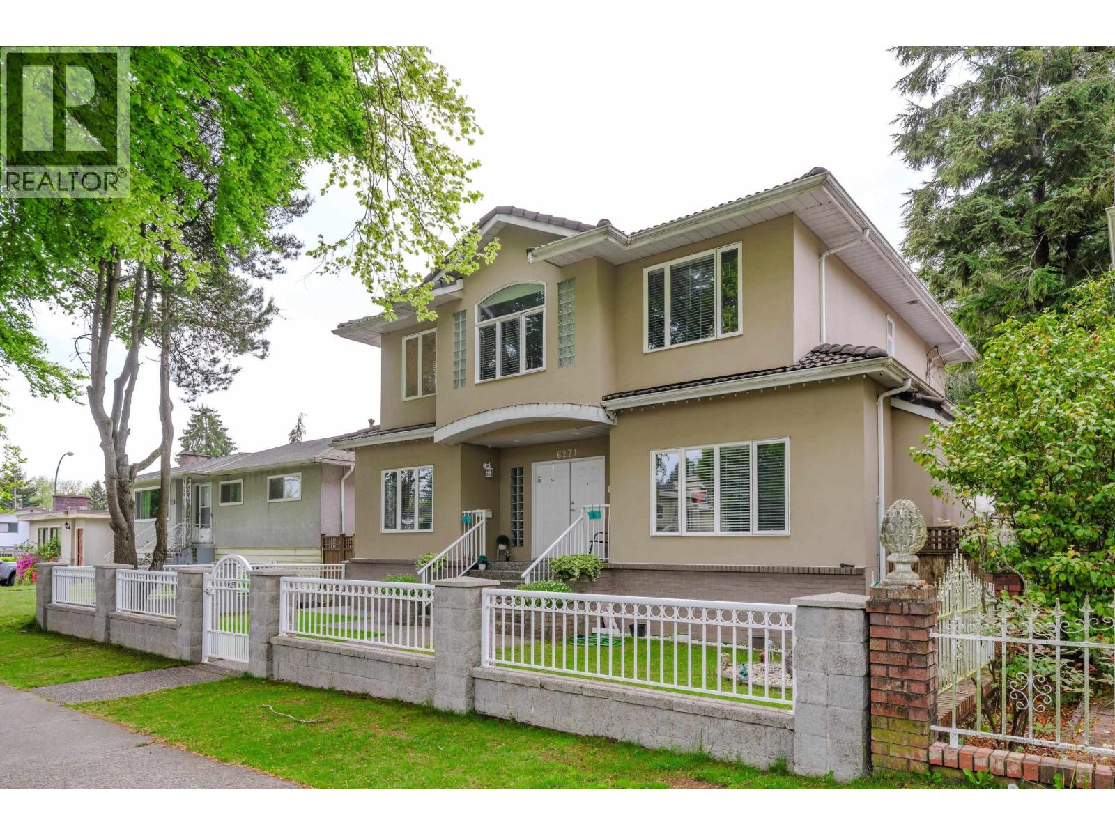 6271 Arlington Street, Vancouver, British Columbia  V5S 3N4 - Photo 2 - R3063557