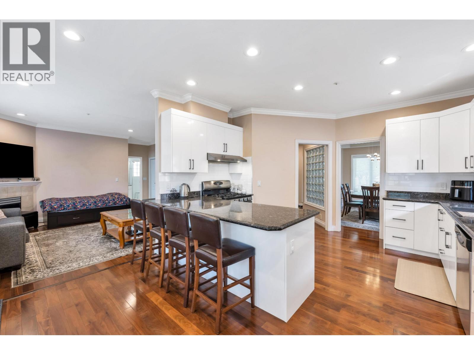 6271 Arlington Street, Vancouver, British Columbia  V5S 3N4 - Photo 8 - R3063557