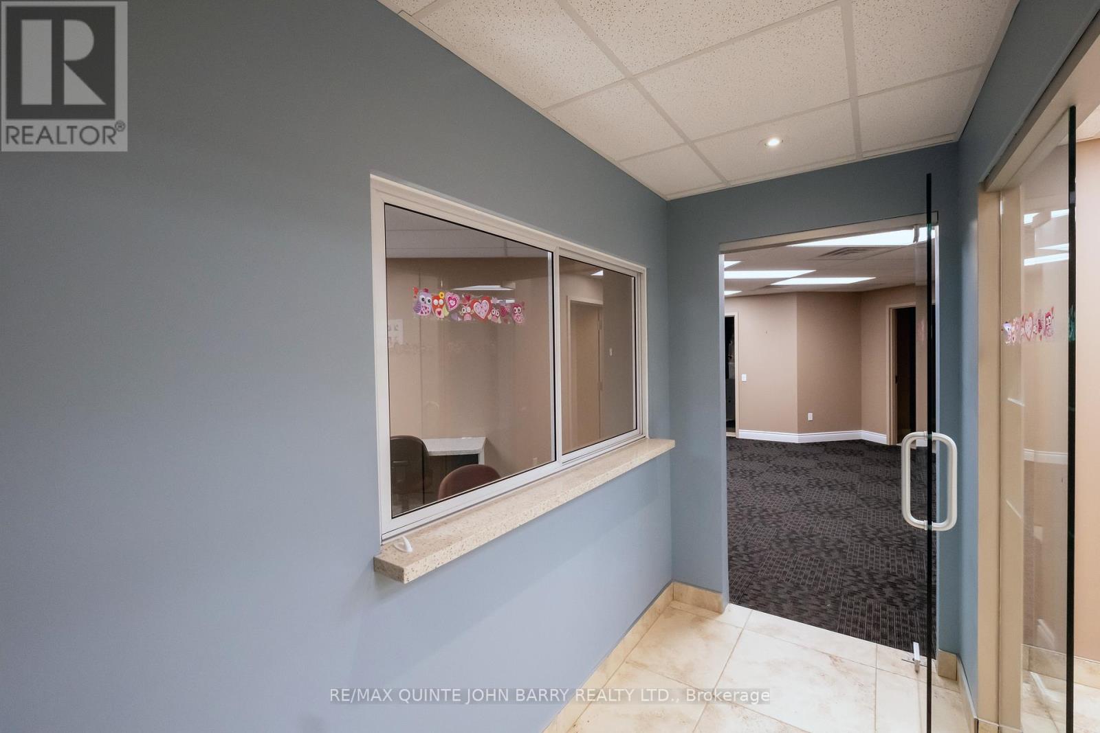 201 - 30 King Street, Quinte West, Ontario K8V 6B1 - Photo 8 - X12496972