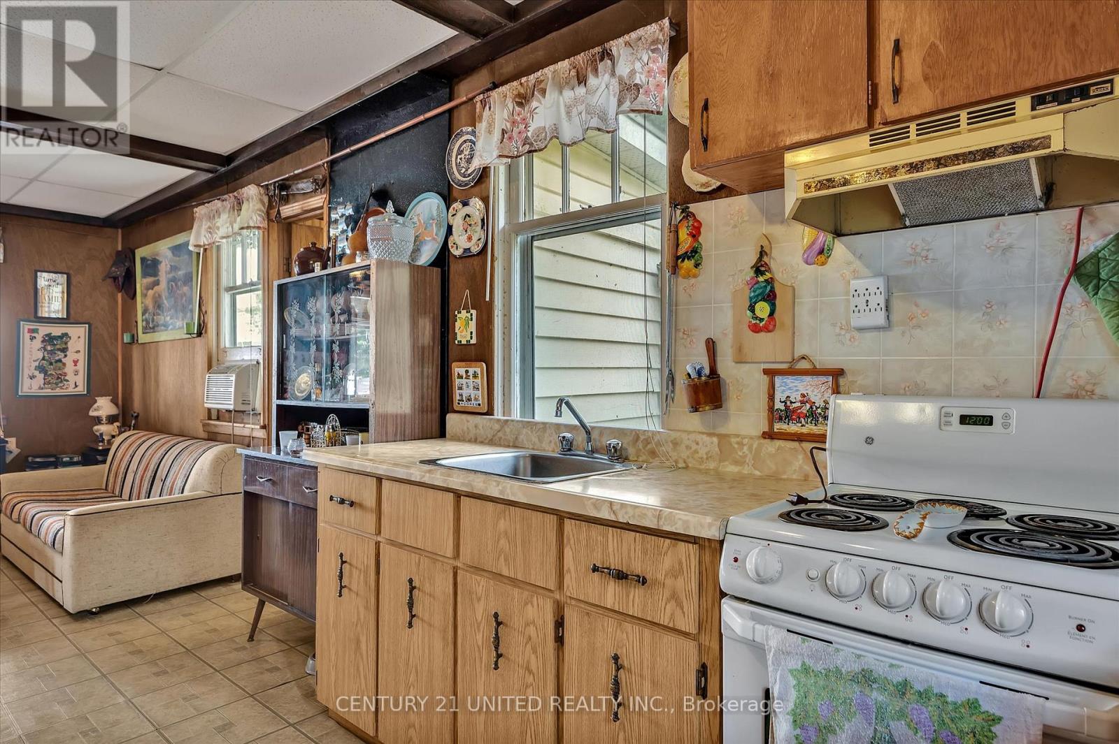 223 Paudash Street, Hiawatha First Nation, Ontario  K0L 2G0 - Photo 9 - X12497058