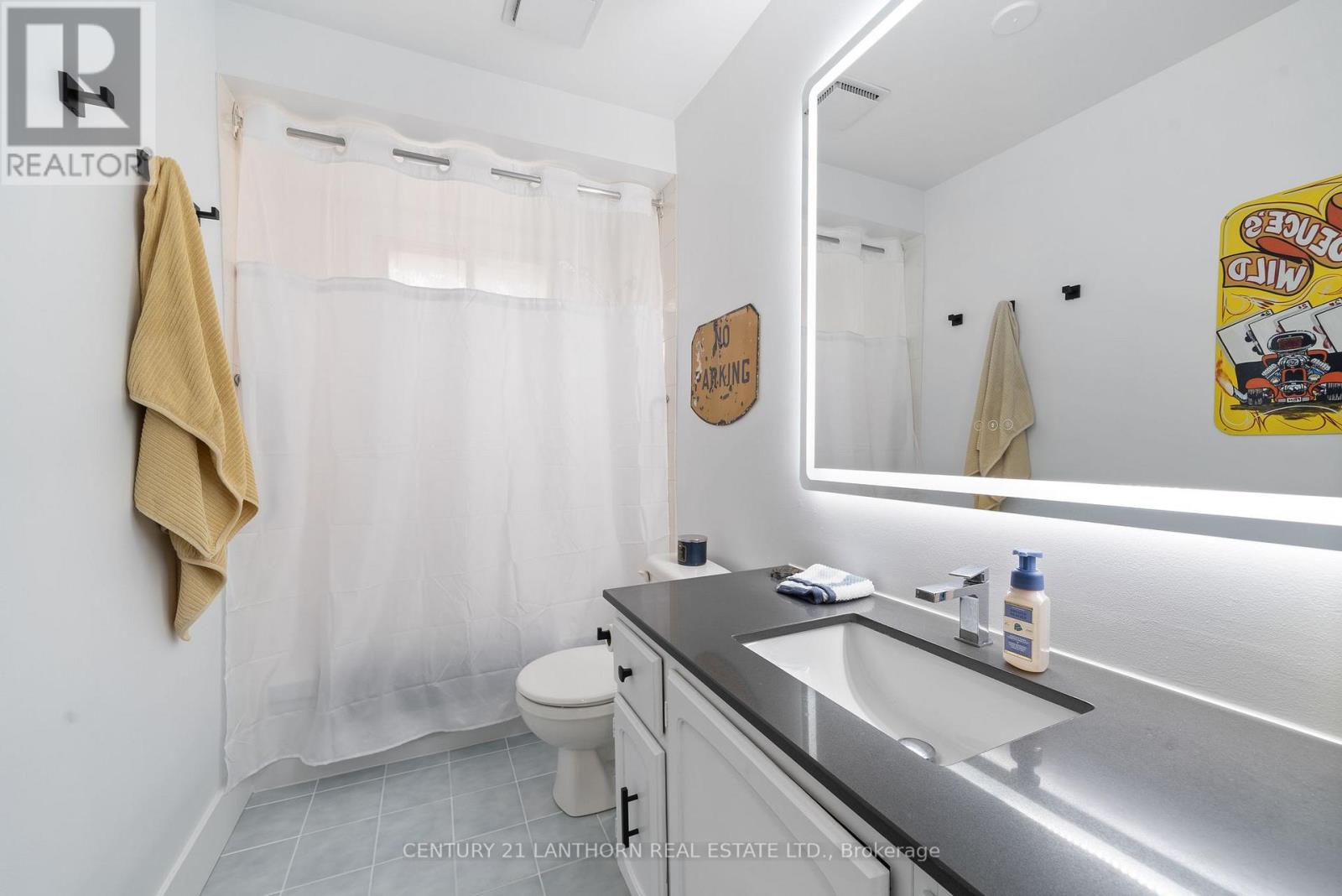 456 Old Surrey Lane, Kawartha Lakes, Ontario  K0M 1A0 - Photo 19 - X12497176