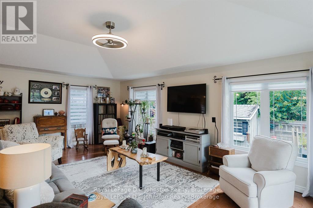 477 Buckby Lane, Saugeen Shores, Ontario  N0H 2C1 - Photo 15 - X12497032