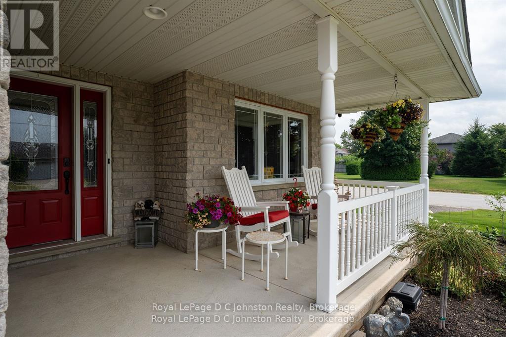 477 Buckby Lane, Saugeen Shores, Ontario  N0H 2C1 - Photo 3 - X12497032
