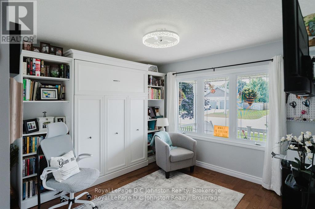 477 Buckby Lane, Saugeen Shores, Ontario  N0H 2C1 - Photo 6 - X12497032