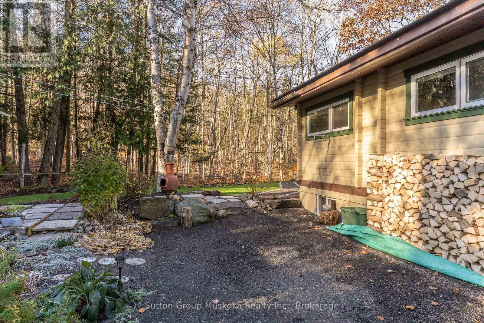 236 Hoodstown Road, Huntsville, Ontario  P1H 2J2 - Photo 11 - X12497082