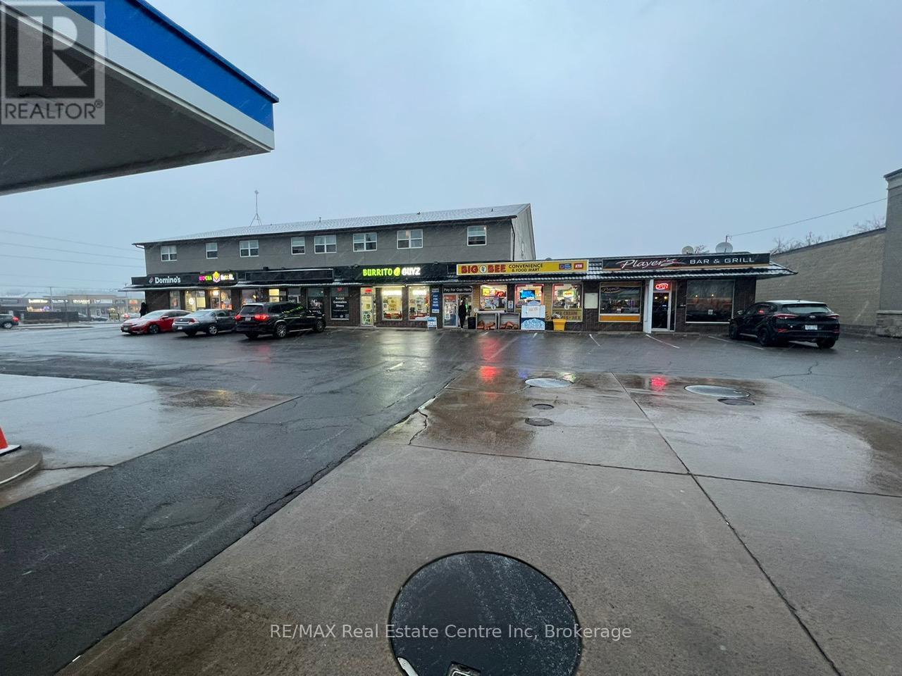 8209 Lundy's Lane, Niagara Falls, Ontario  L2H 1H3 - Photo 7 - X12497198