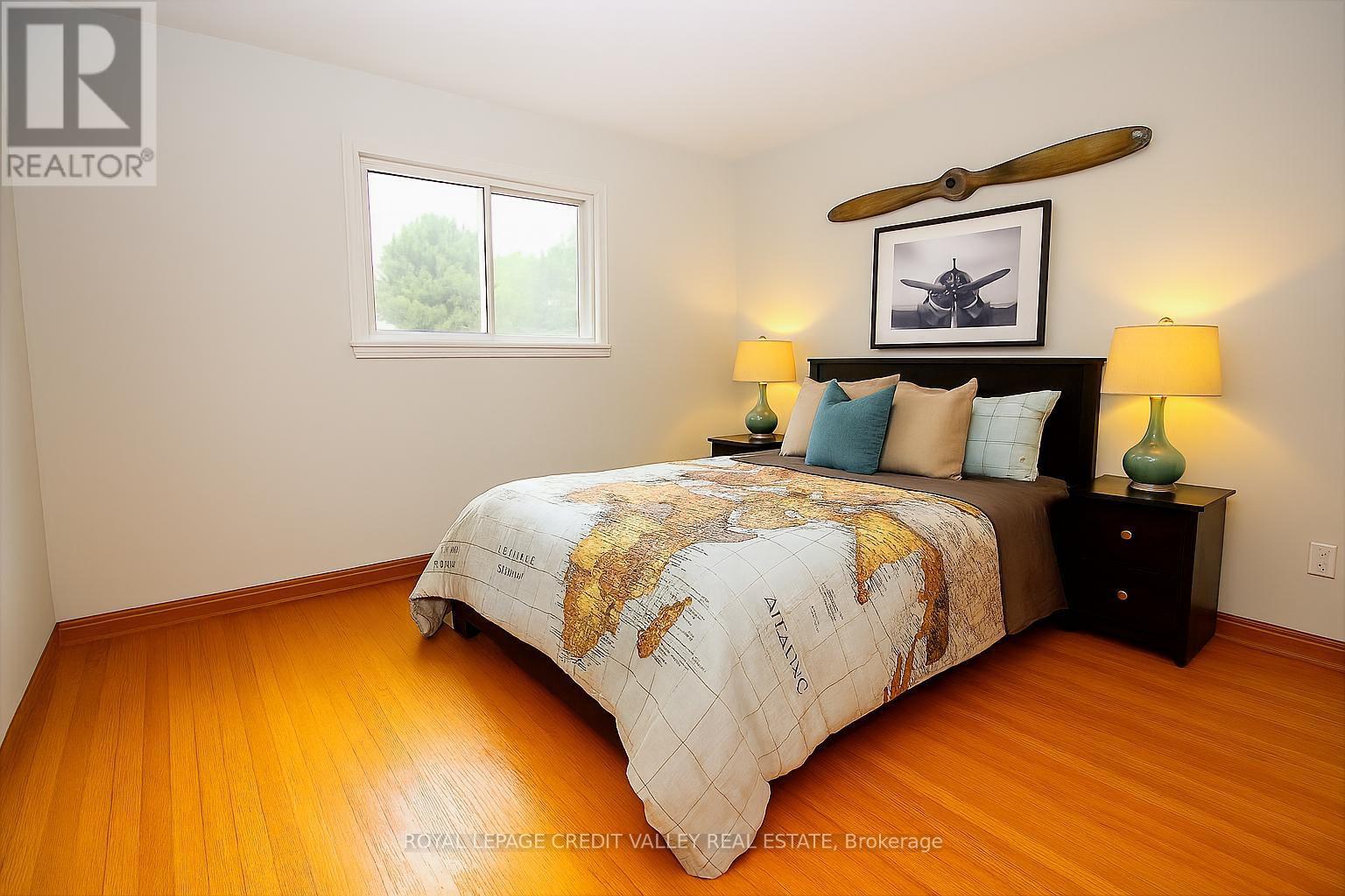 3633 Chiplow Road, Mississauga, Ontario  L4X 2R1 - Photo 12 - W12496840