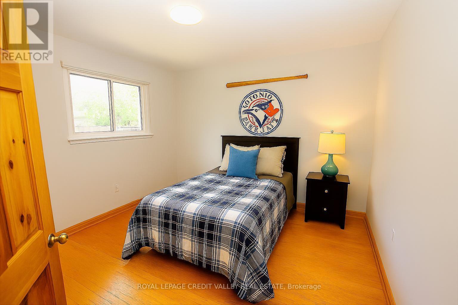 3633 Chiplow Road, Mississauga, Ontario  L4X 2R1 - Photo 13 - W12496840