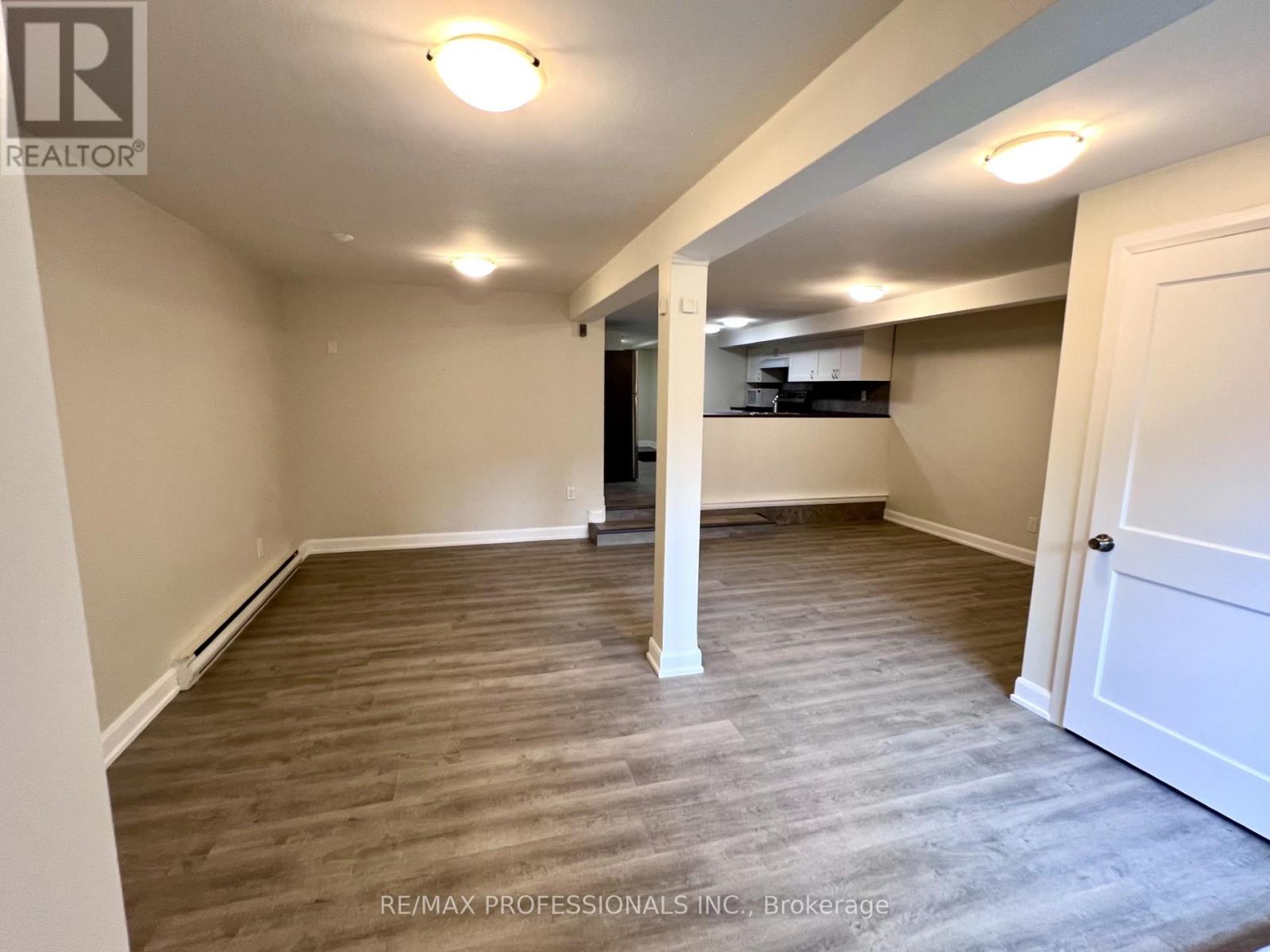 155b Jane Street, Toronto, Ontario  M6S 3Y8 - Photo 6 - W12496860