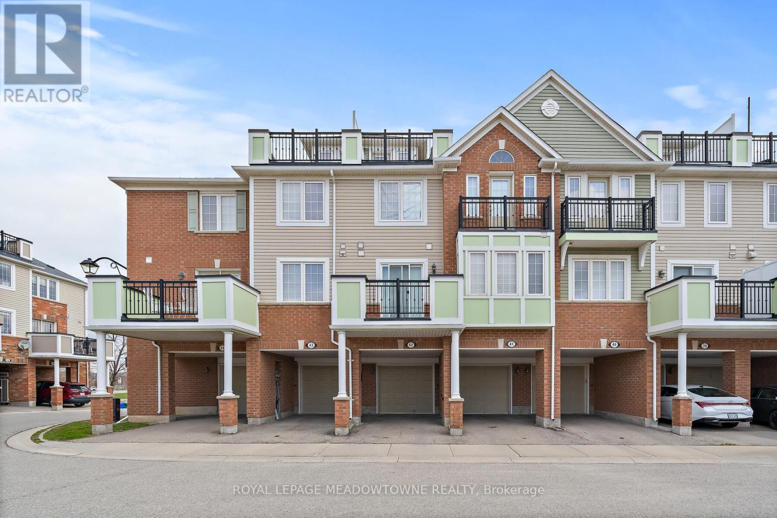 42 - 2614 Dashwood Drive, Oakville, Ontario  L6M 0K5 - Photo 44 - W12496864