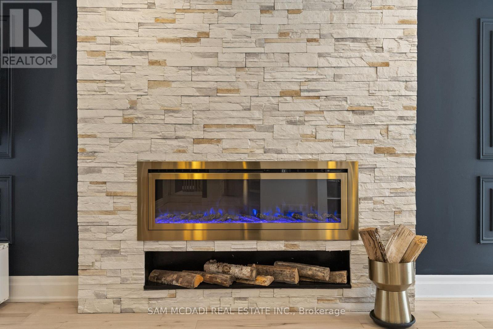 2284 Glastonbury Road, Burlington, Ontario  L7P 4C8 - Photo 14 - W12496866