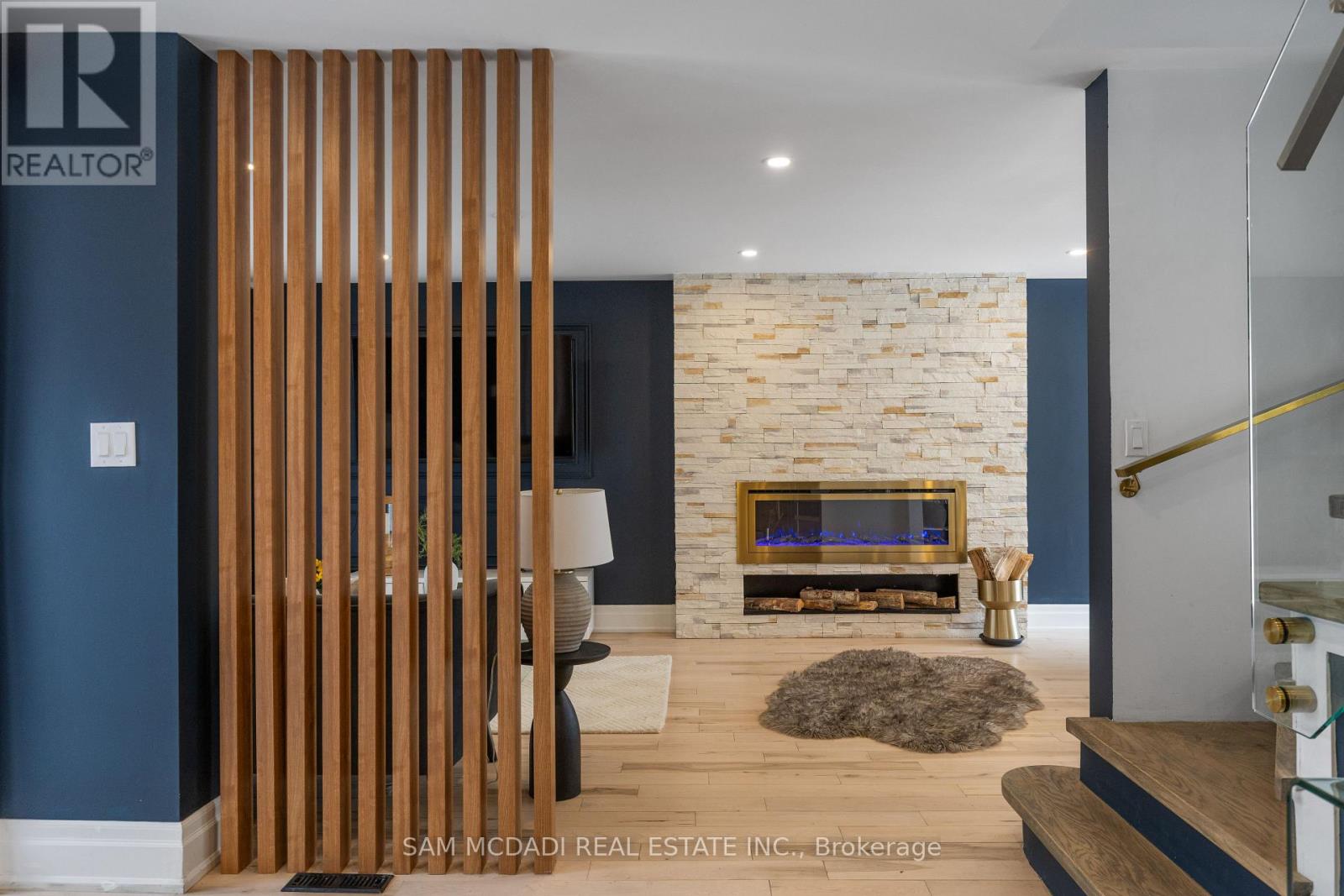 2284 Glastonbury Road, Burlington, Ontario  L7P 4C8 - Photo 15 - W12496866