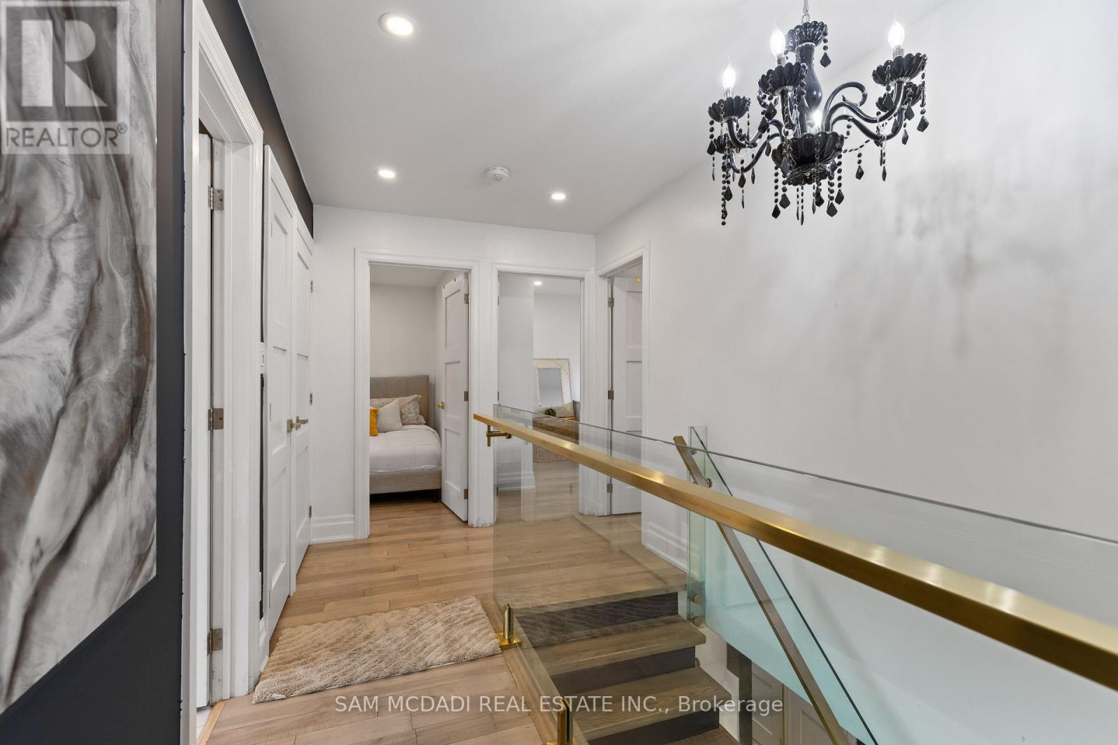 2284 Glastonbury Road, Burlington, Ontario  L7P 4C8 - Photo 24 - W12496866