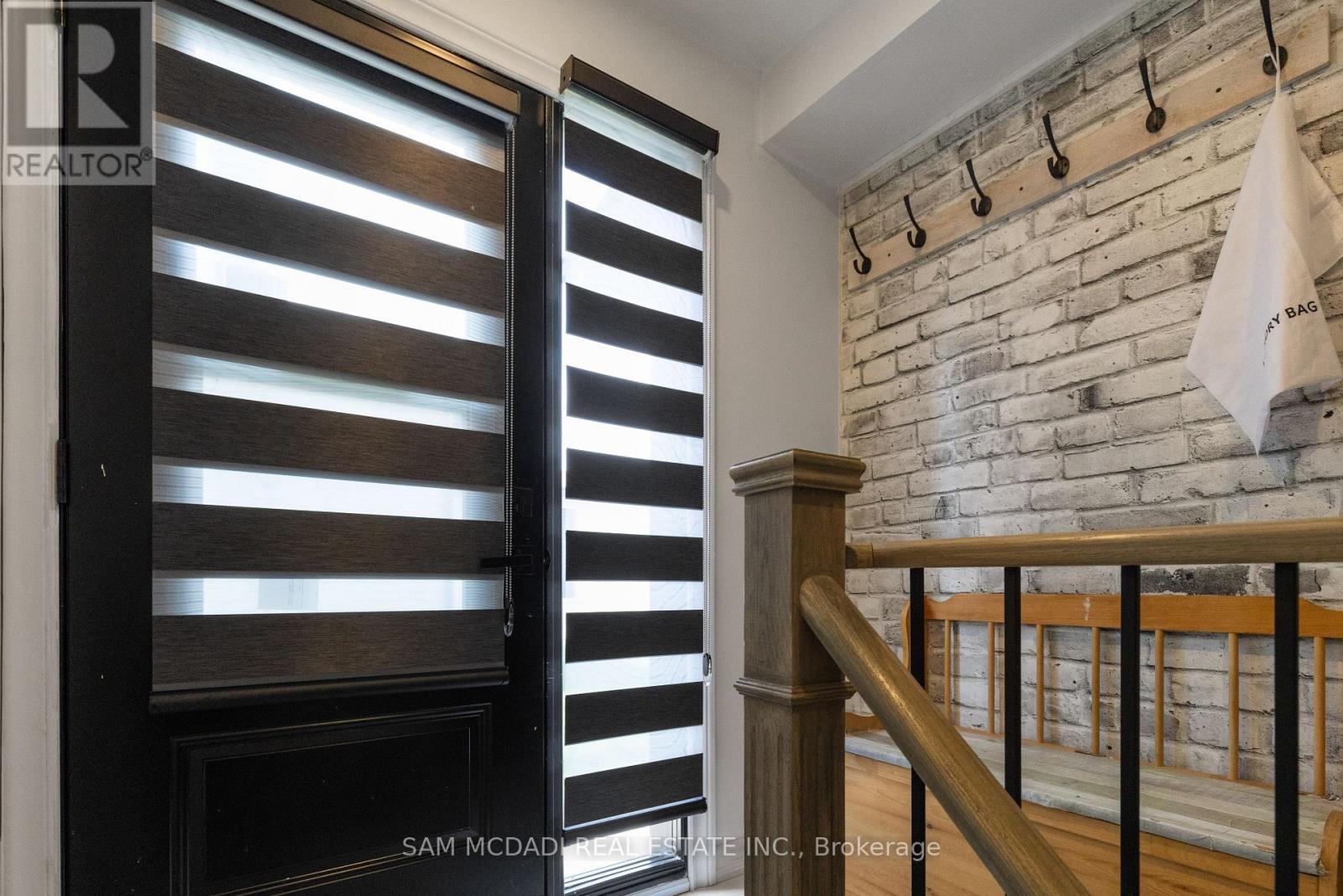 2284 Glastonbury Road, Burlington, Ontario  L7P 4C8 - Photo 38 - W12496866