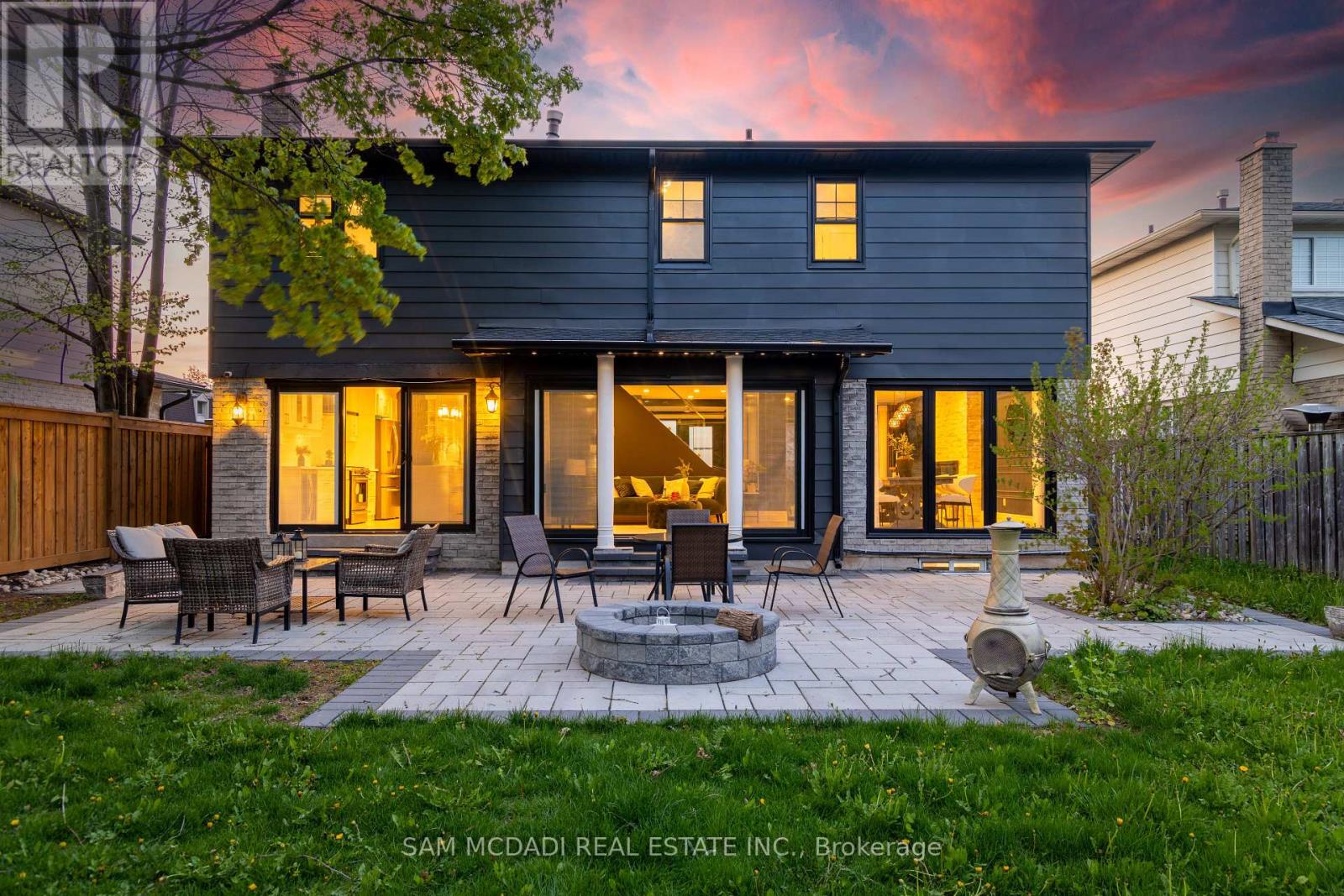 2284 Glastonbury Road, Burlington, Ontario  L7P 4C8 - Photo 41 - W12496866