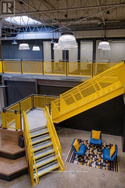 300 - 2115 South Service Road W, Oakville, Ontario  L6L 5W2 - Photo 7 - W12496878