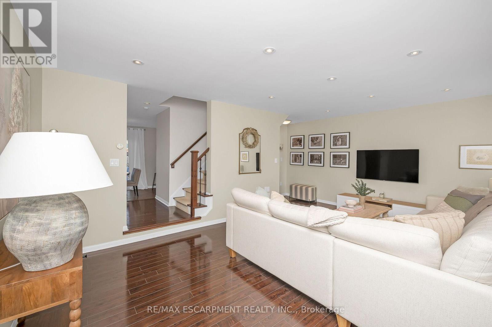 3140 Edgar Avenue, Burlington, Ontario  L7M 0A7 - Photo 13 - W12496884