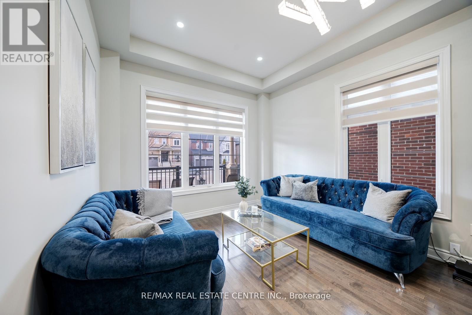 5 Carl Finlay Drive, Brampton, Ontario  L6P 4G4 - Photo 7 - W12496910