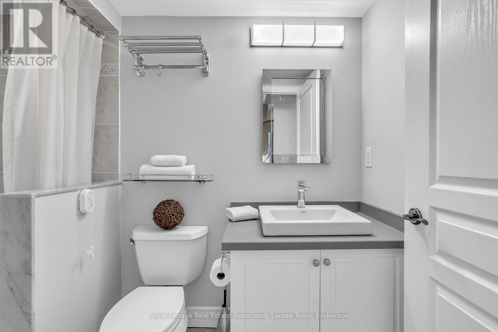 1707 - 3 Marine Parade Drive, Toronto, Ontario  M8V 3Z5 - Photo 19 - W12496926