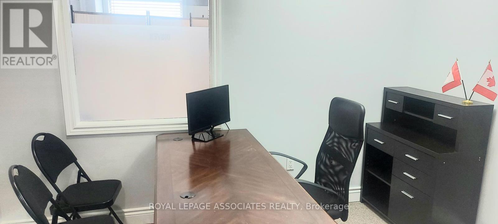 7 - 48 Centennial Road, Orangeville, Ontario  L9W 3T4 - Photo 5 - W12496934