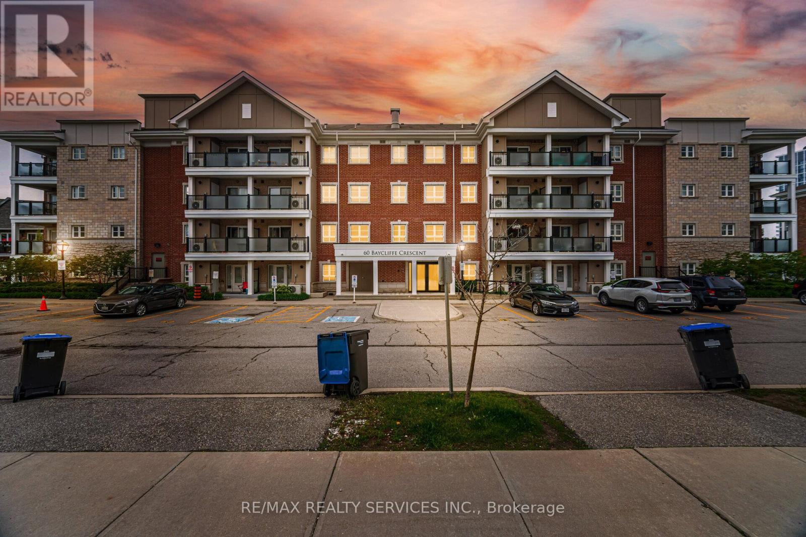 301 - 60 BAYCLIFFE CRESCENT, Brampton, Ontario