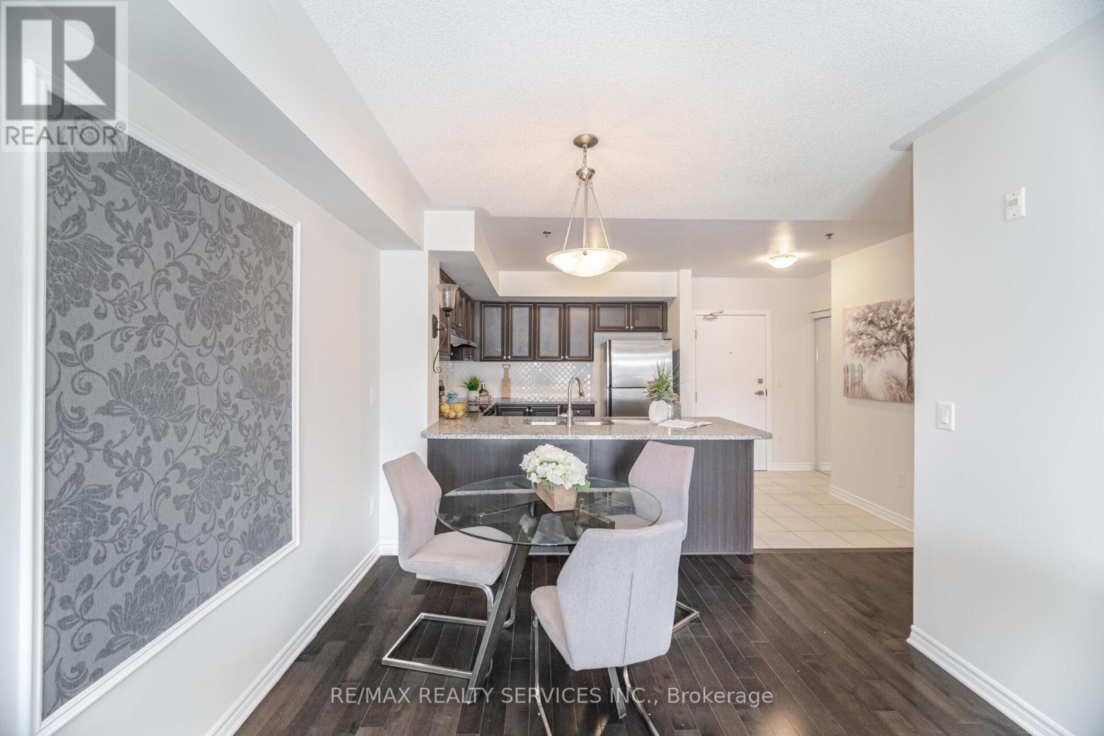 301 - 60 Baycliffe Crescent, Brampton, Ontario  L1P 1W7 - Photo 13 - W12496964