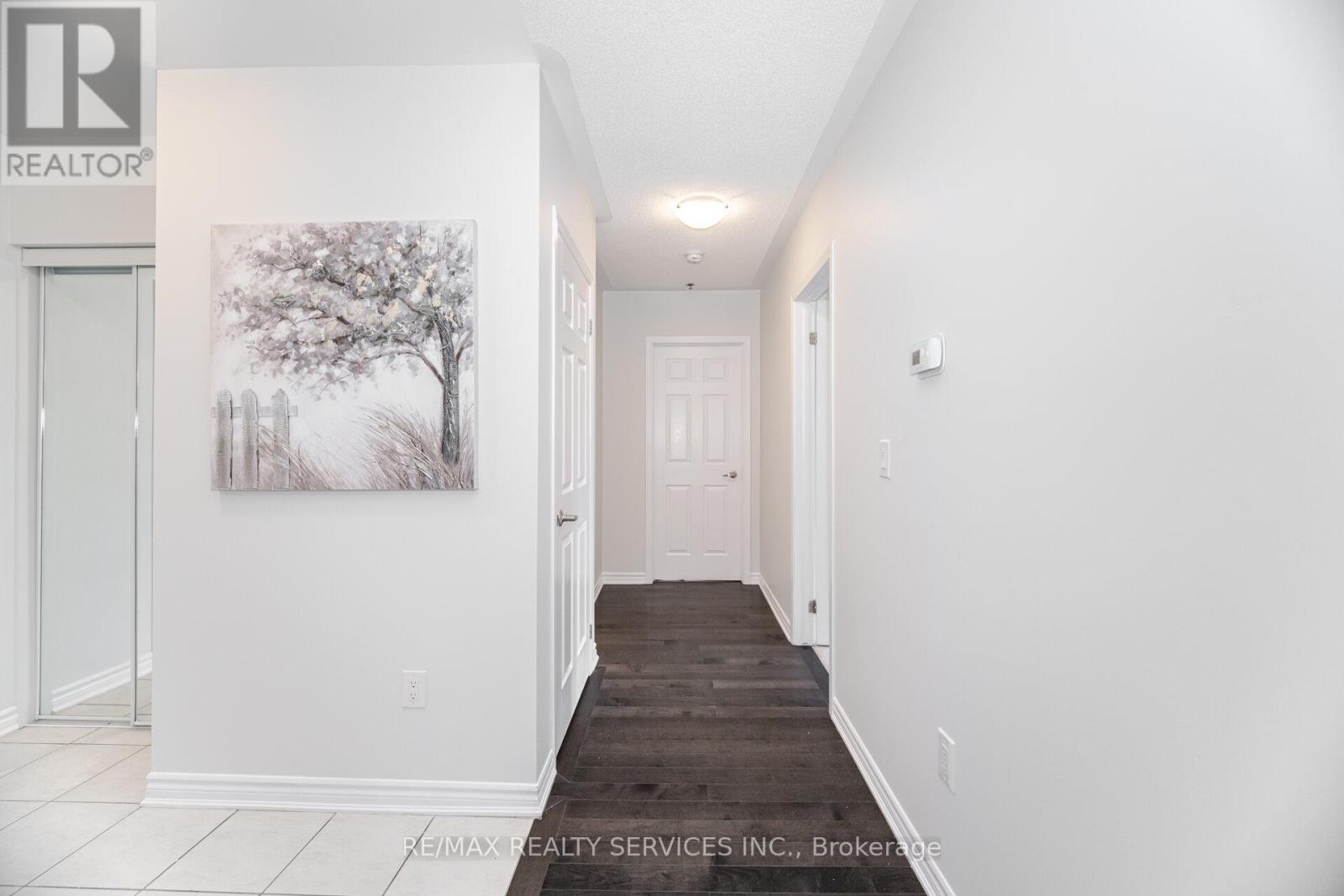 301 - 60 Baycliffe Crescent, Brampton, Ontario  L1P 1W7 - Photo 18 - W12496964