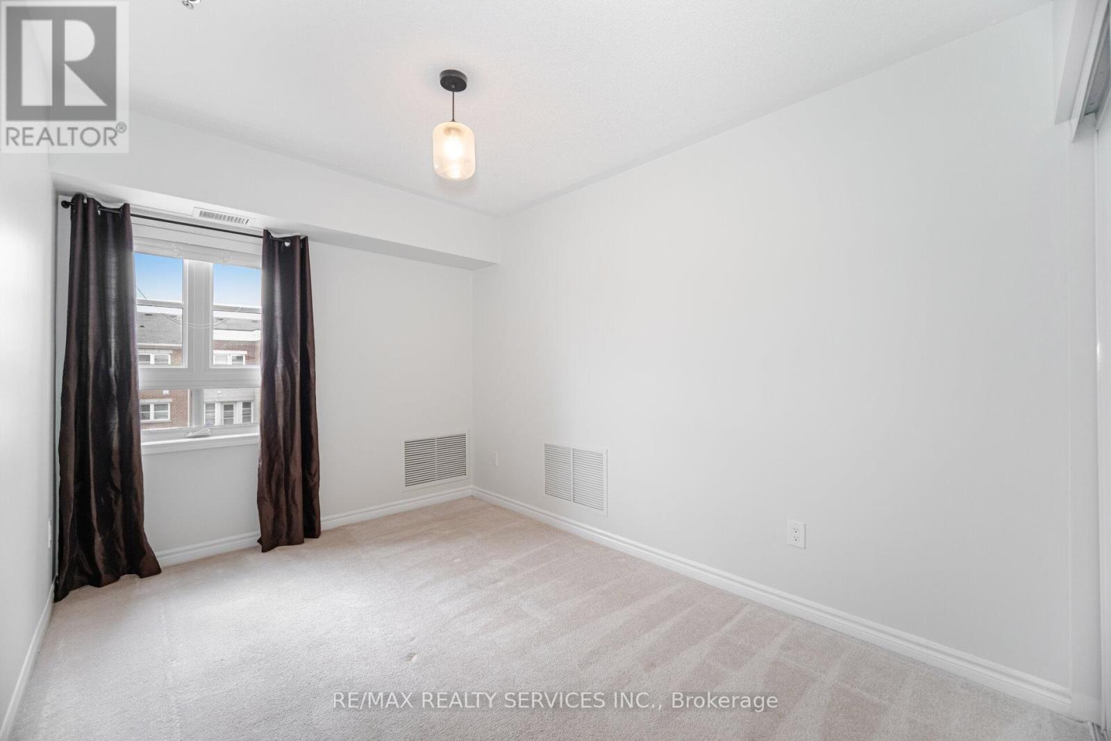 301 - 60 Baycliffe Crescent, Brampton, Ontario  L1P 1W7 - Photo 26 - W12496964