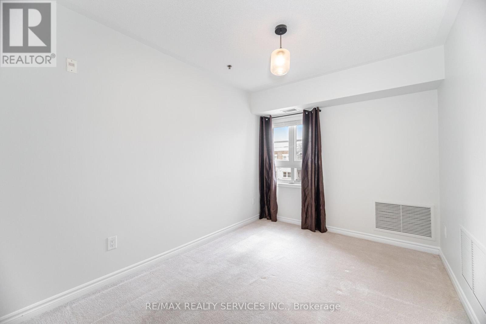 301 - 60 Baycliffe Crescent, Brampton, Ontario  L1P 1W7 - Photo 27 - W12496964