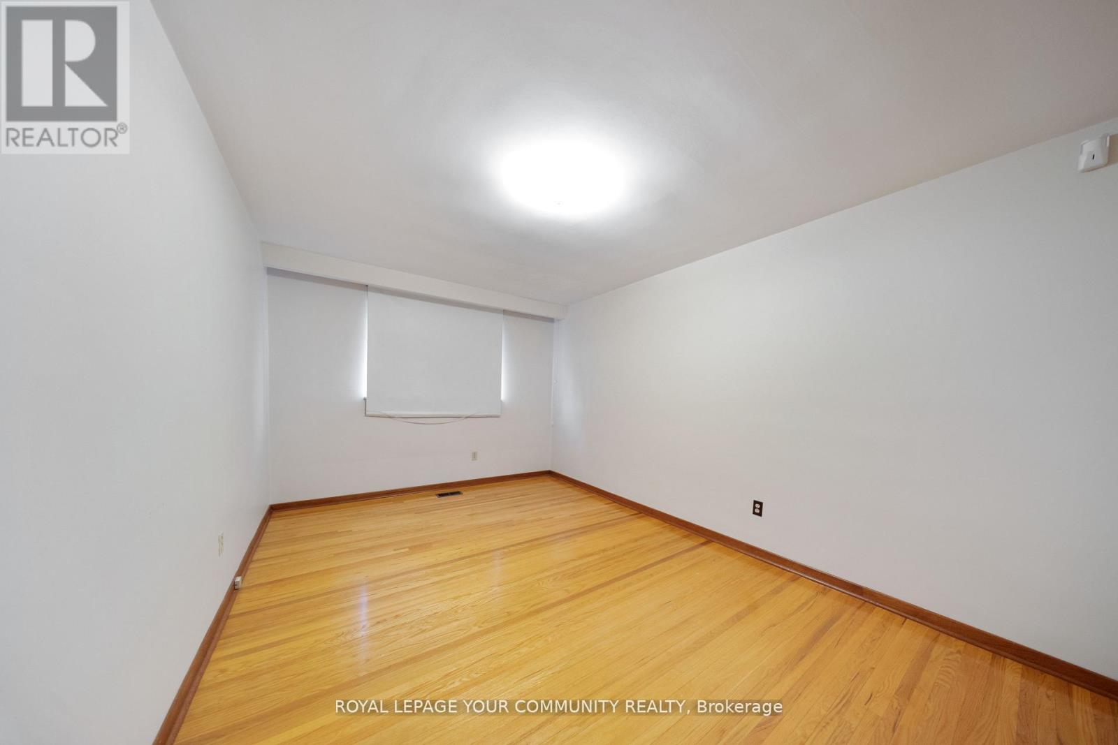 50 Felan Crescent, Toronto, Ontario  M9V 3A3 - Photo 24 - W12496966