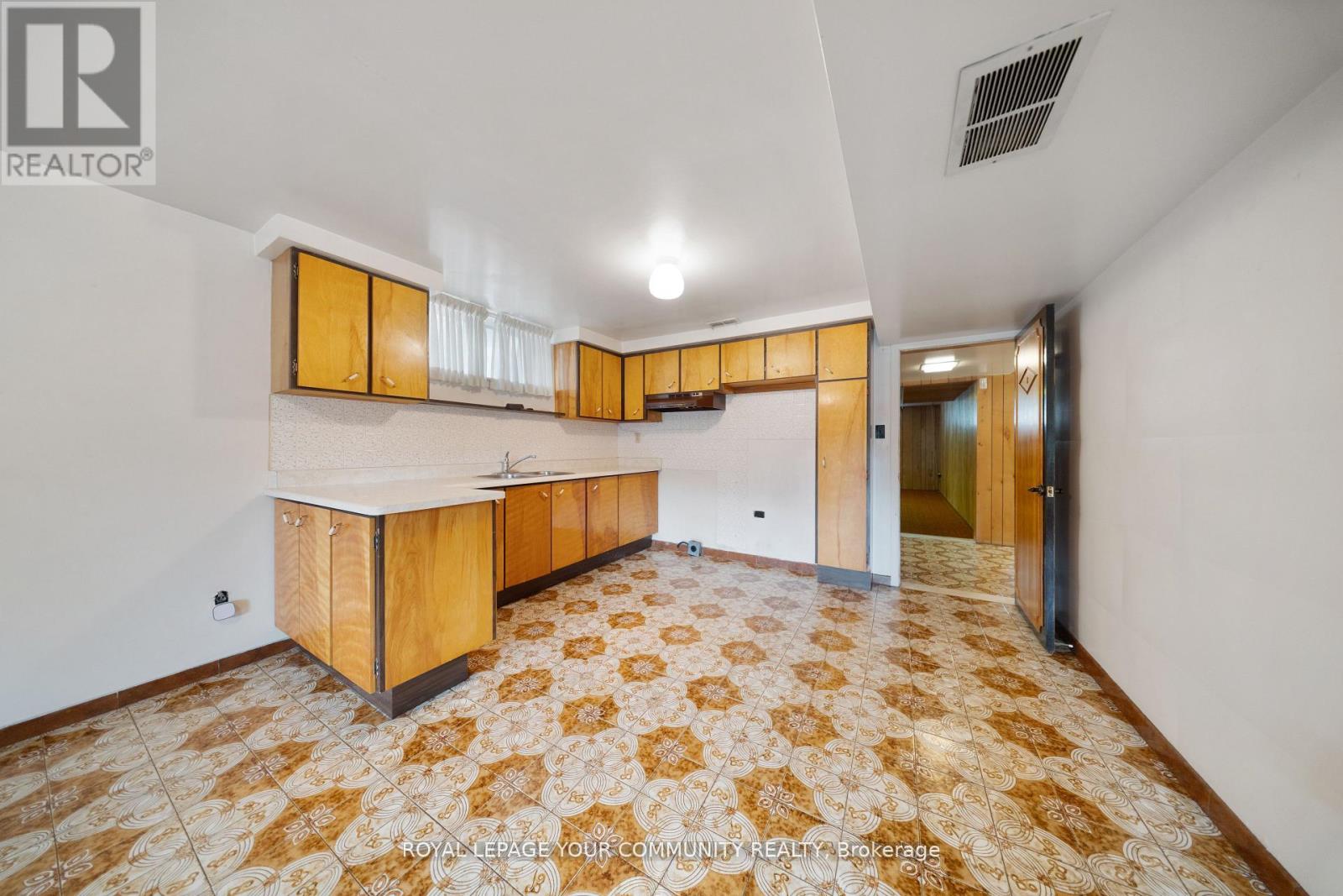 50 Felan Crescent, Toronto, Ontario  M9V 3A3 - Photo 39 - W12496966