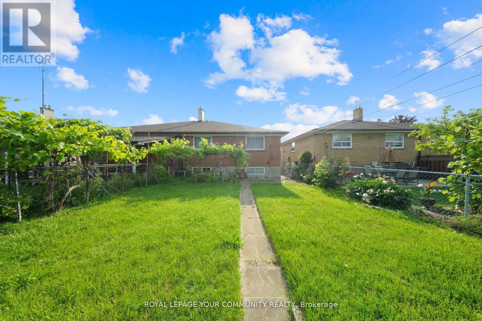 50 Felan Crescent, Toronto, Ontario  M9V 3A3 - Photo 48 - W12496966