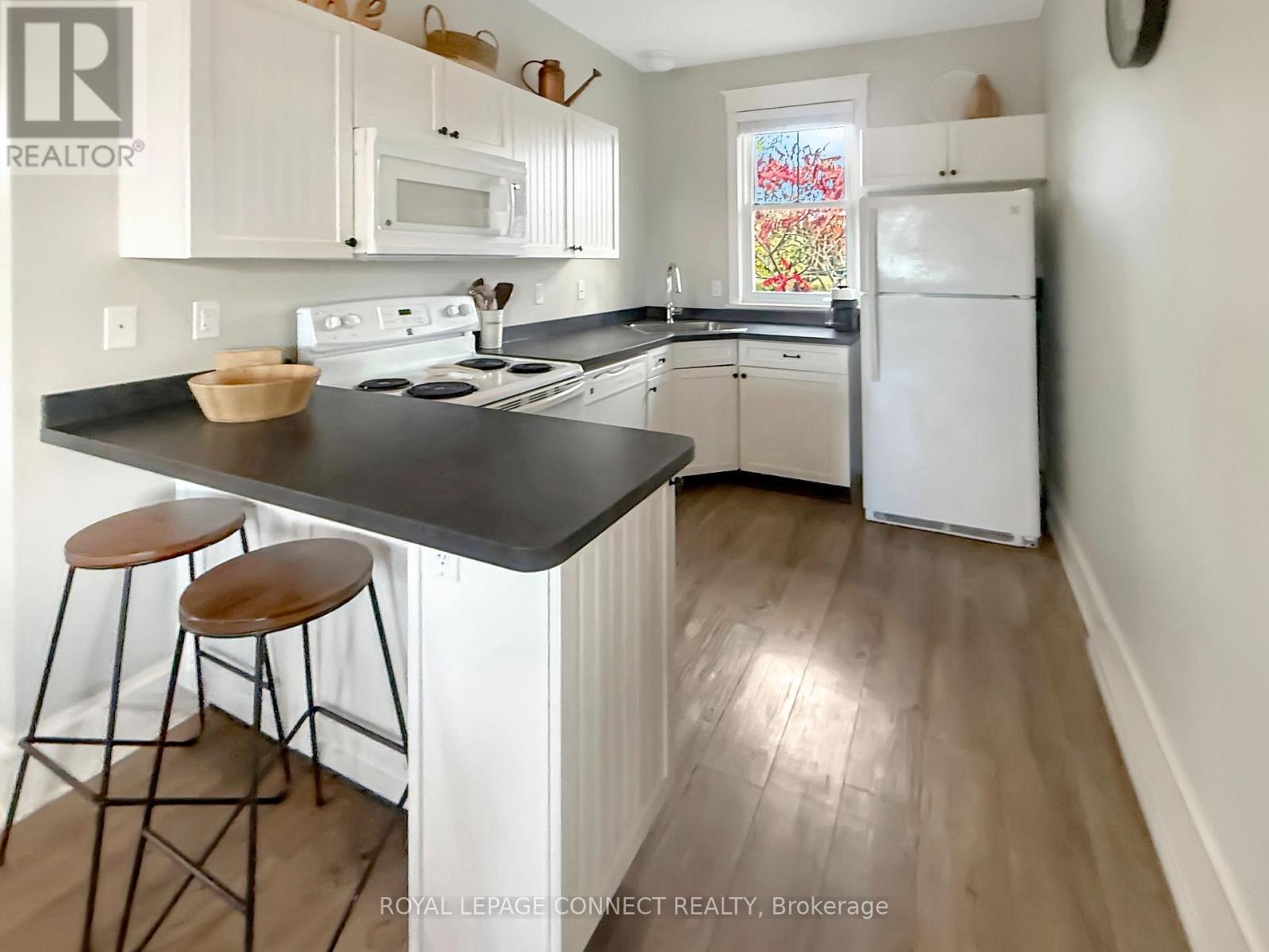 107 - 2 Butternut Lane, Prince Edward County, Ontario  K0K 1P0 - Photo 11 - X12496938