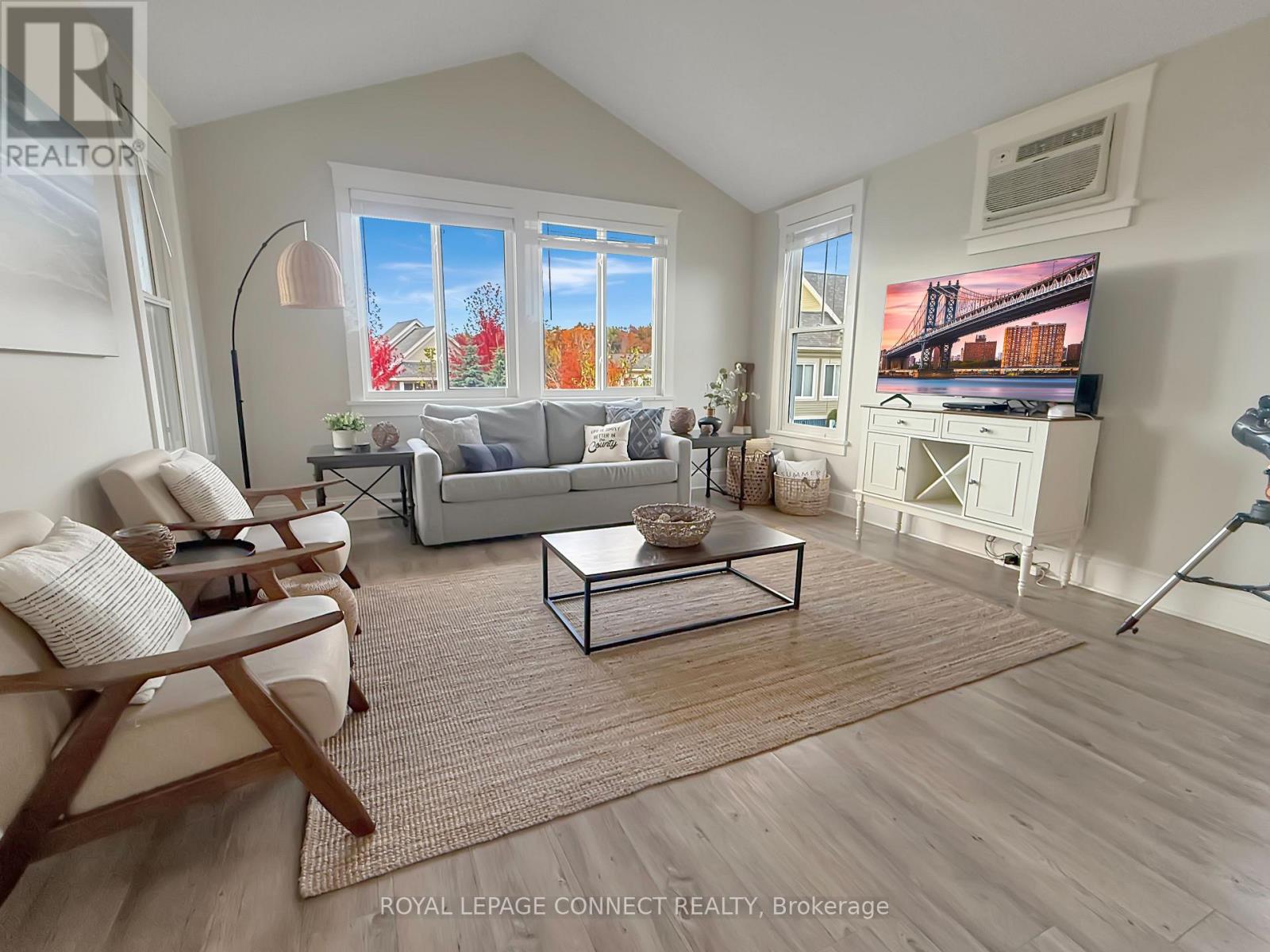 107 - 2 Butternut Lane, Prince Edward County, Ontario  K0K 1P0 - Photo 7 - X12496938