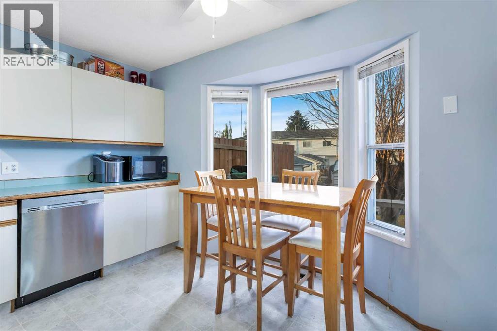 83 Elwell Close, Red Deer, Alberta  T4P 2E1 - Photo 11 - A2266734